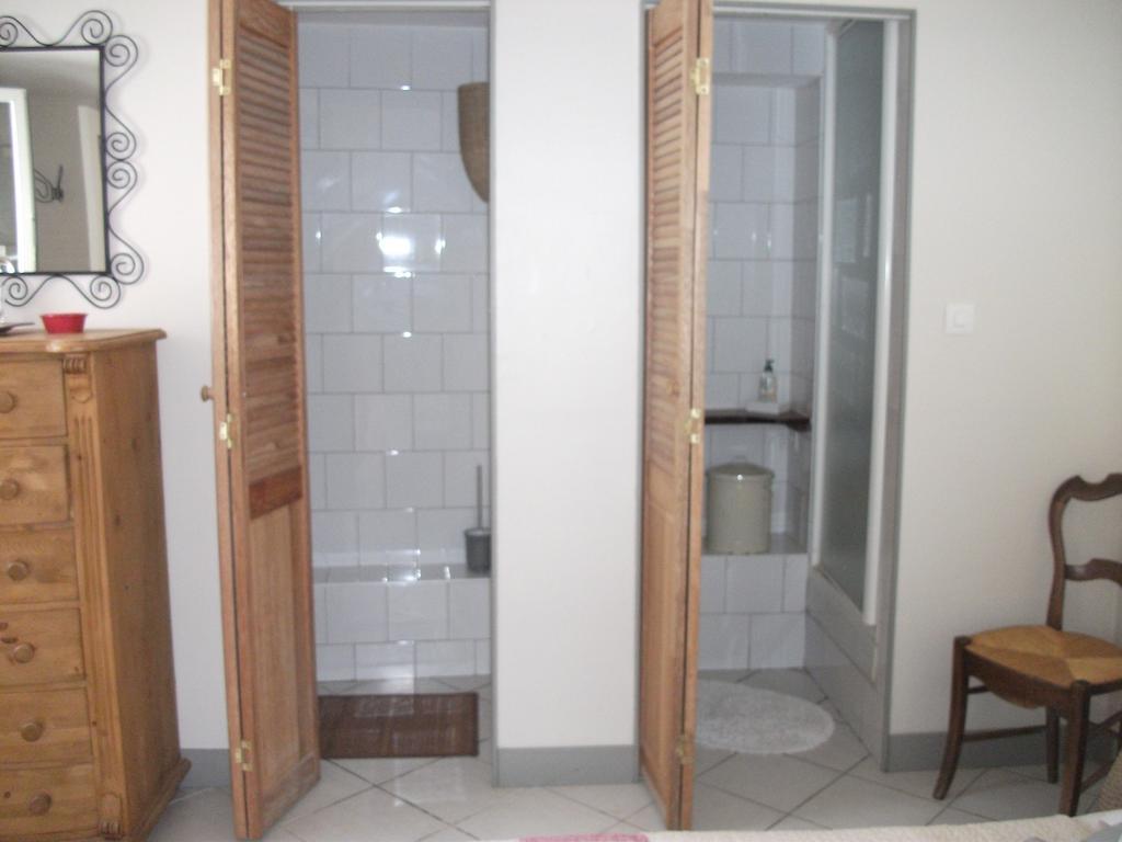 La Clef Du Four Bed & Breakfast Plesder Стая снимка