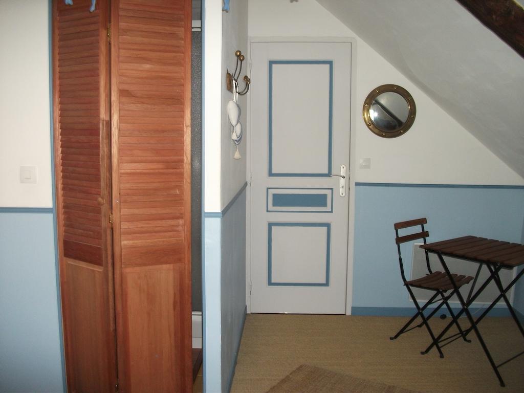 La Clef Du Four Bed & Breakfast Plesder Стая снимка